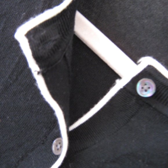 Banana Republic Extra Fine Merino Wool Cardigan - Picture 3 of 4